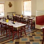 酒店 盖伊瑞莱斯酒店 热拉梅