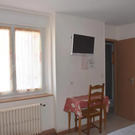 מלון Gai Relais ג'רארדמר